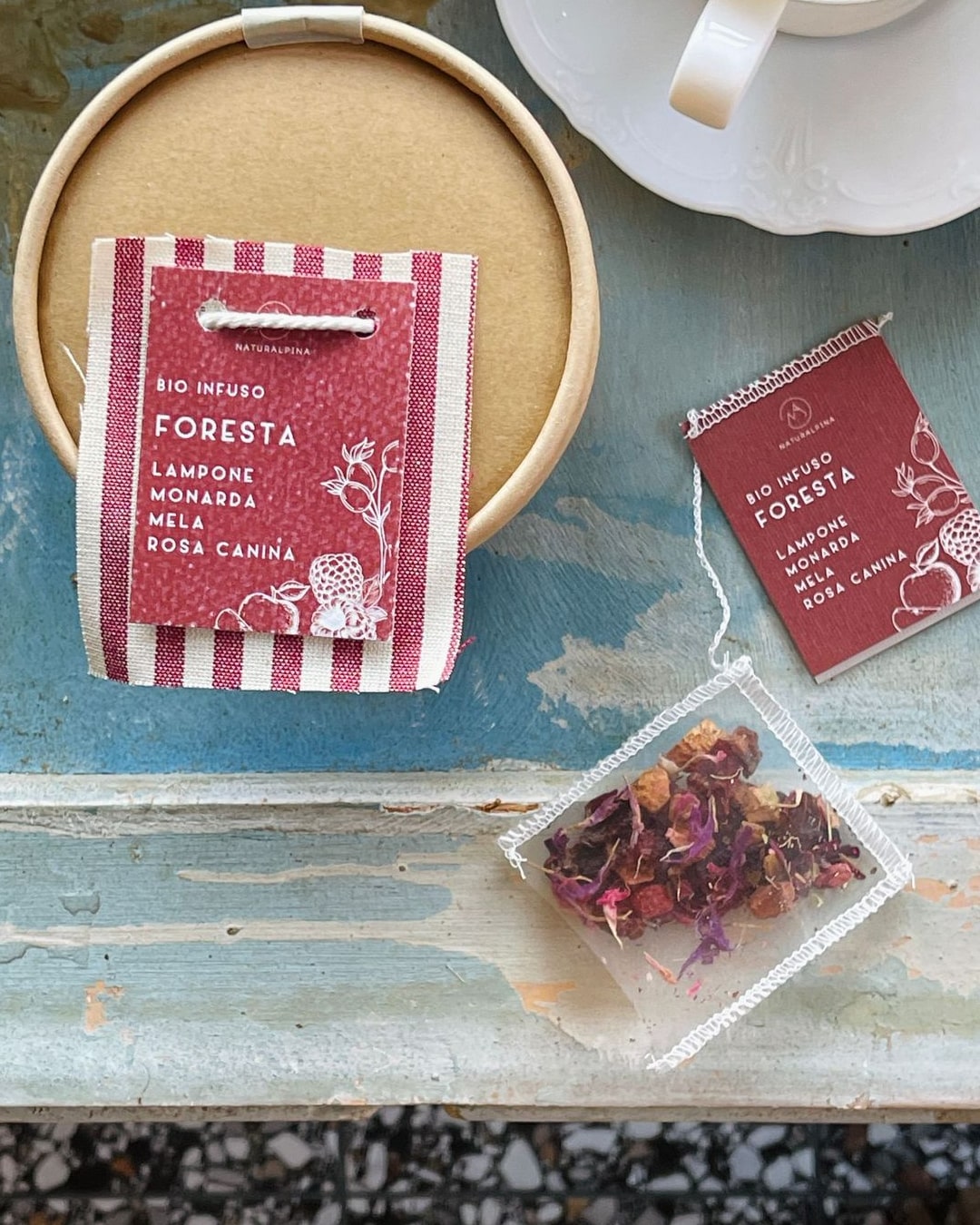 Happy earl grey "Foresta" - Mele, lamponi e monarda